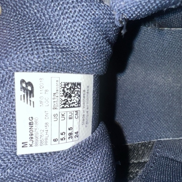 New Balance Kids' Navy Sneakers - Picture 3 of 5